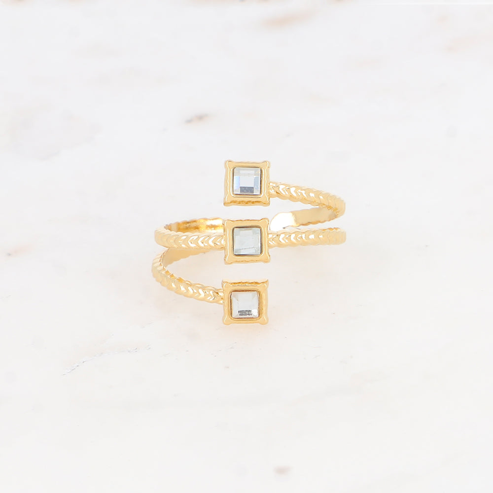 Bague trois rangs avec oxyde de zirconium