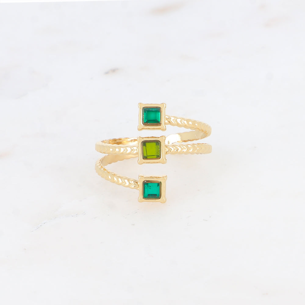 Bague trois rangs avec oxyde de zirconium