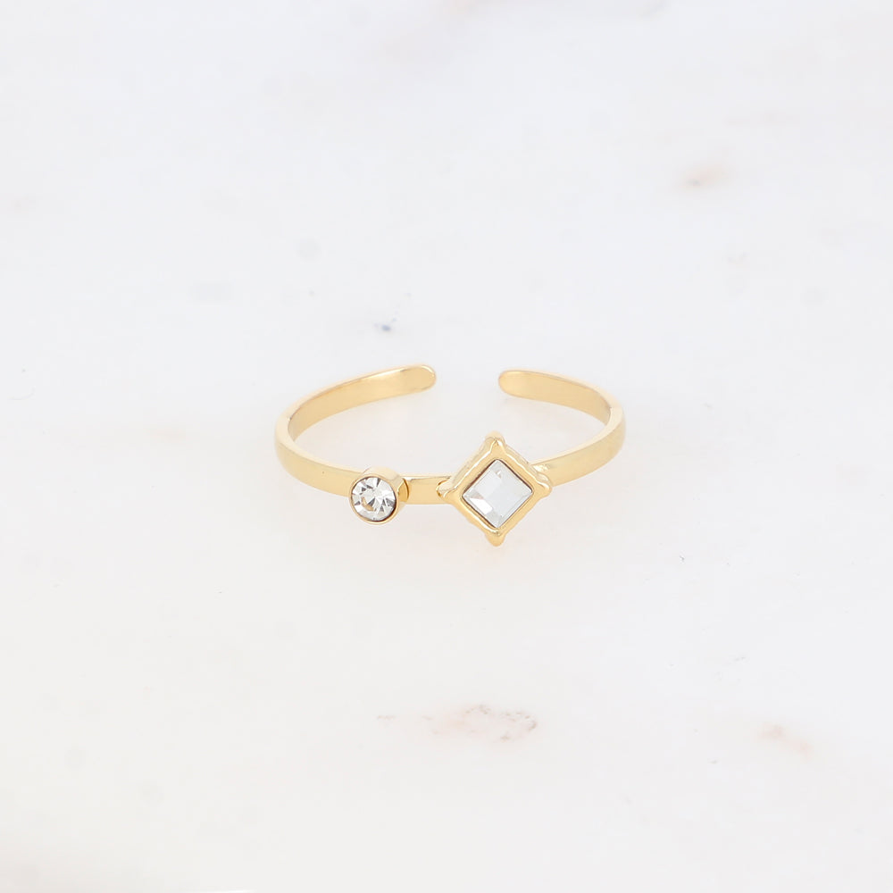 Bague avec oxyde de zirconium