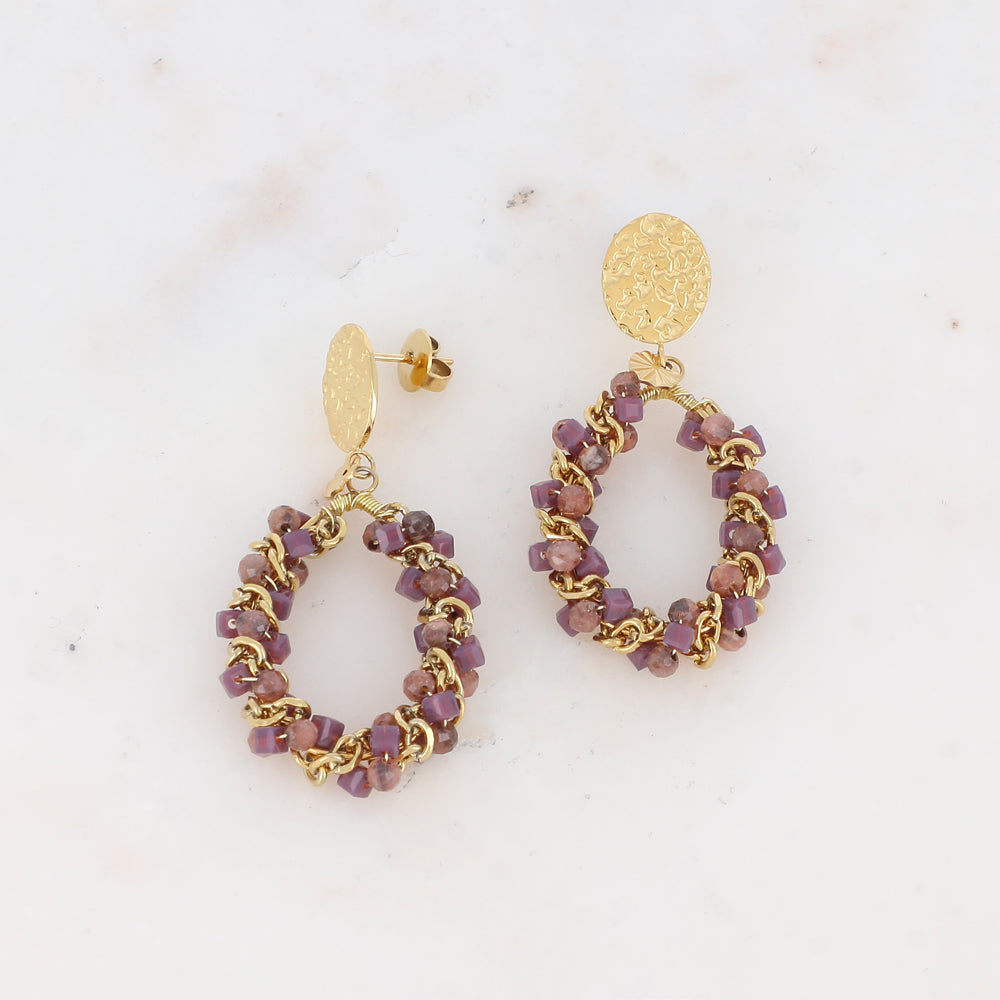 B.O. à puce avec un mélange de perles en pierre naturelle et pâtes de verre 2,4 x 4,8 cm.
