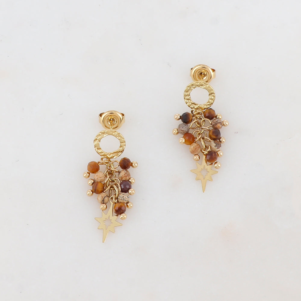 B.O à puce pendantes avec anneau martelé, pampille étoile, pierres naturelles et perles d'eau douce 1,3 x 3,3 cm.