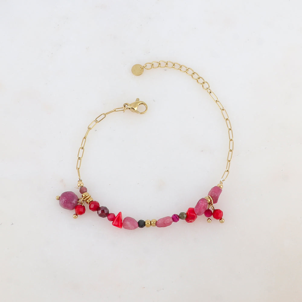 Bracelet en maille embelli de pierres naturelles