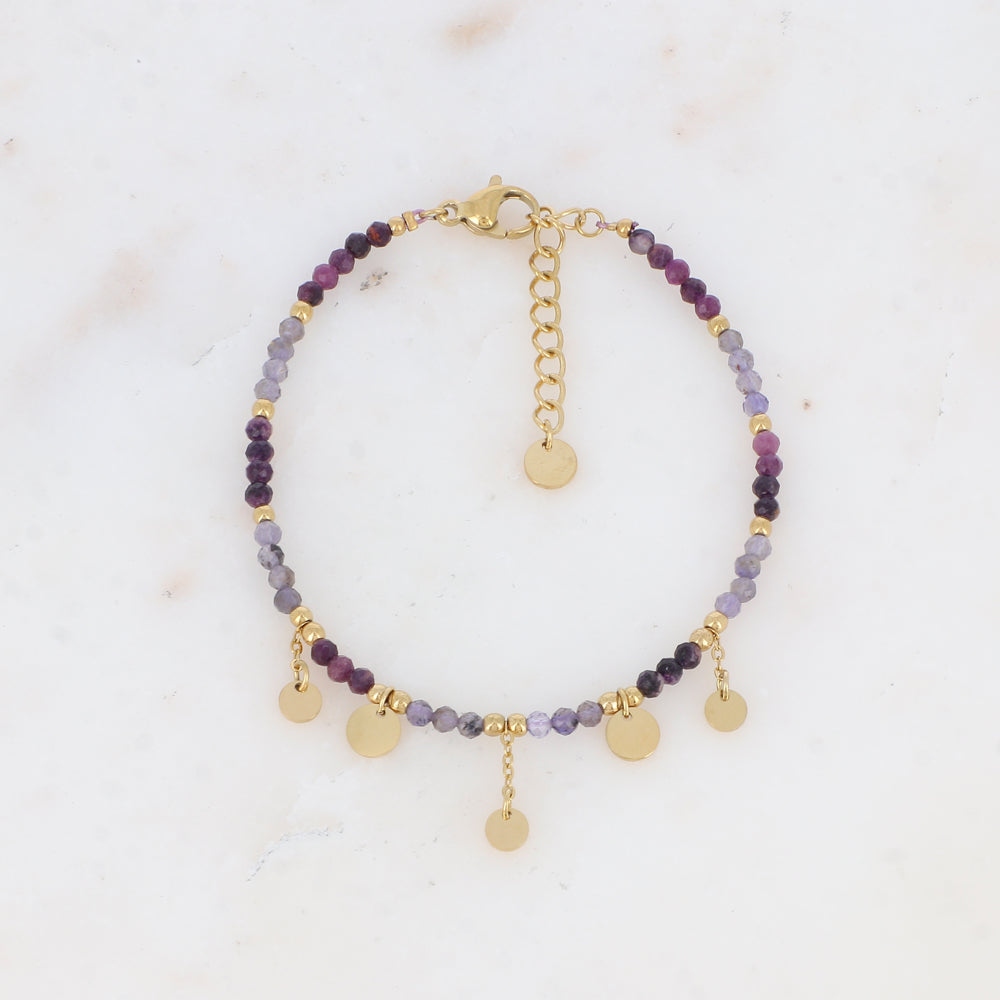 Bracelet avec chaînes, pampilles rondes lisses, perles dorées et pierres naturelles