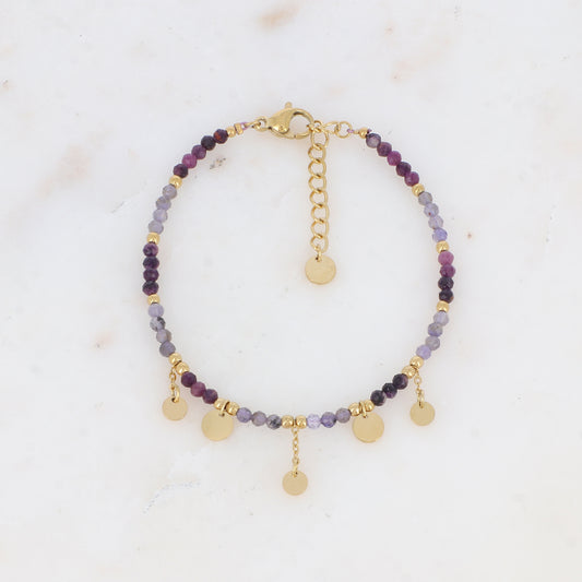 Bracelet avec chaînes, pampilles rondes lisses, perles dorées et pierres naturelles