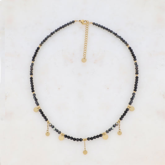 Collier avec chaînes, pampilles rondes lisses, perles dorées et pierre naturelle (39+7CM)
