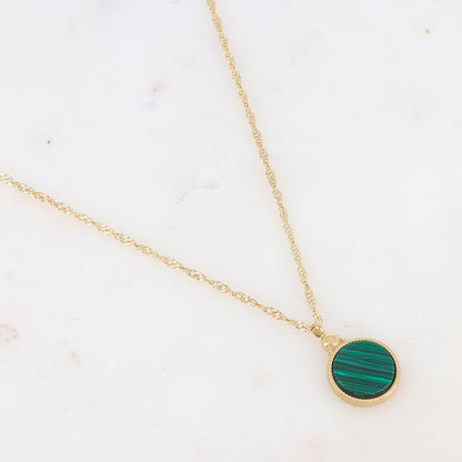 Collier avec pendentif rond serti d'une pierre naturelle (40.5+5CM)