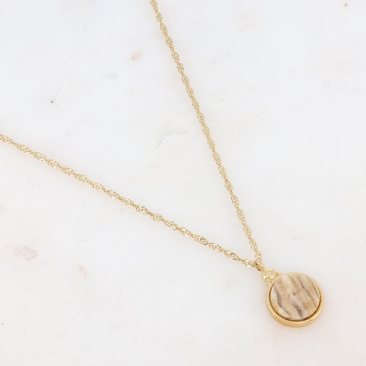Collier avec pendentif rond serti d'une pierre naturelle (40.5+5CM)