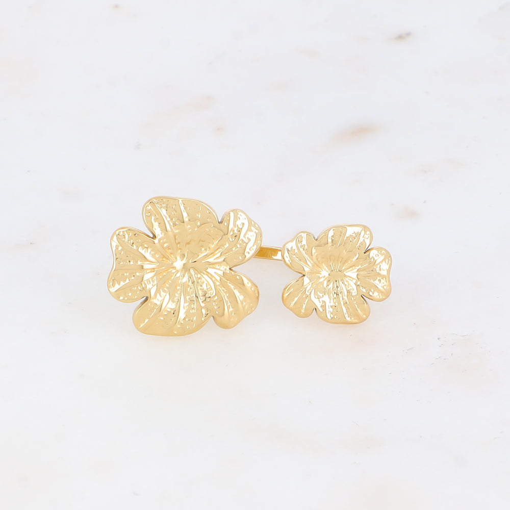 Bague avec deux fleurs