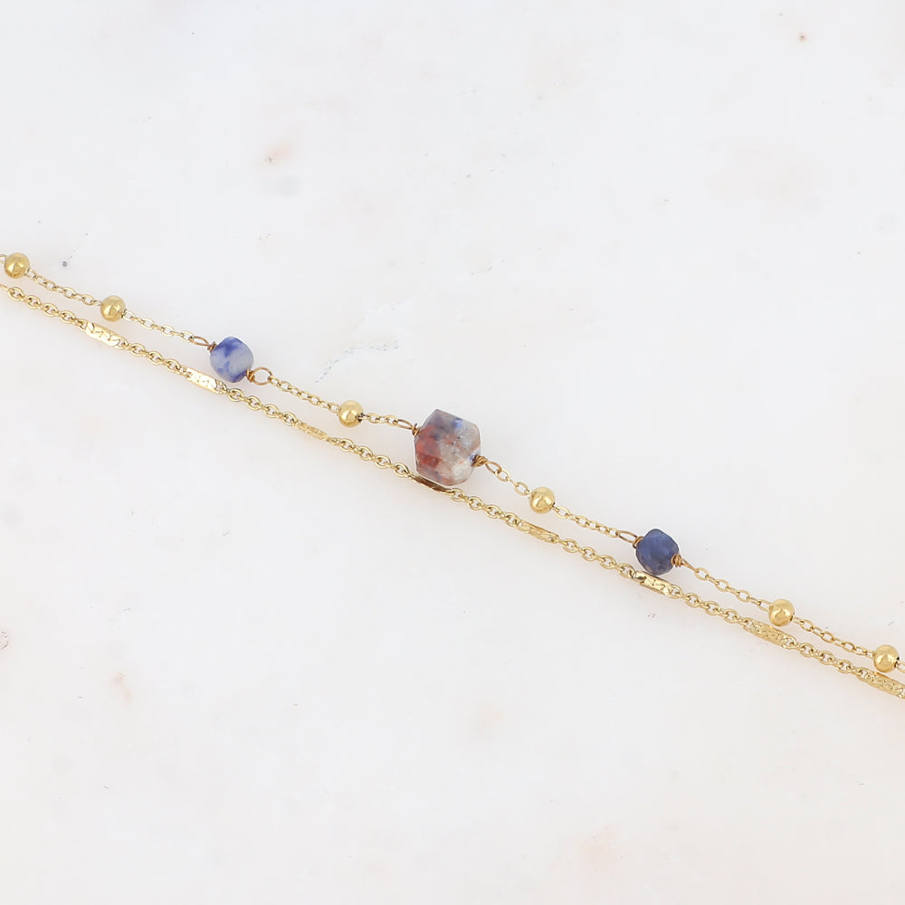 Bracelet double rangs avec pendant en pierre naturelle