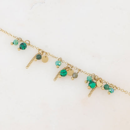 Bracelet avec pastilles, chaînes, pâtes de verre et pierre naturelle