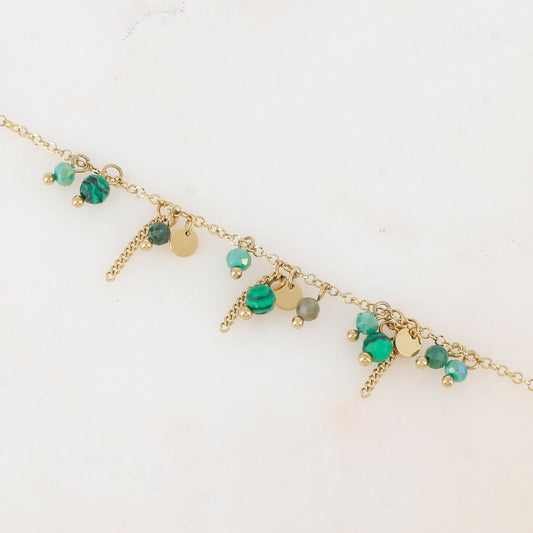 Bracelet avec pastilles, chaînes, pâtes de verre et pierre naturelle