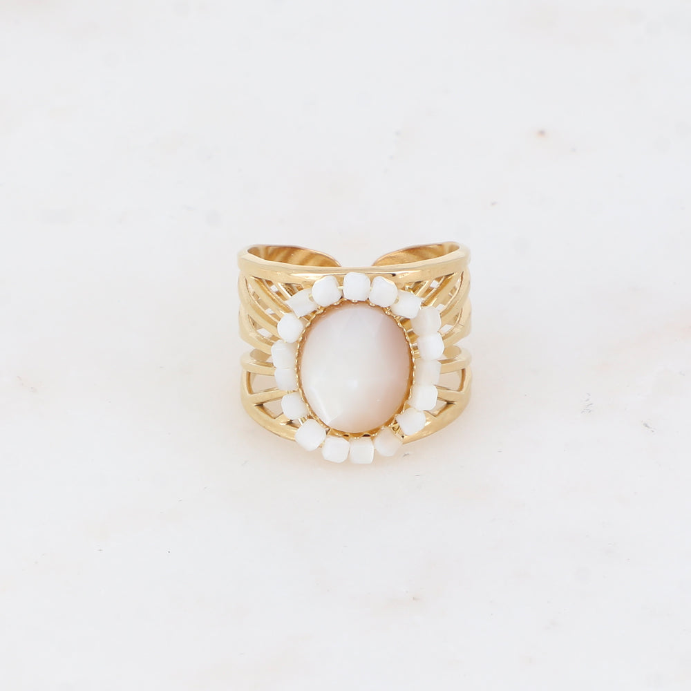 Bague ajourée avec des perles en pierre naturelle - Agate blanche