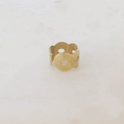 Bague multirangs réglable avec effet rainuré