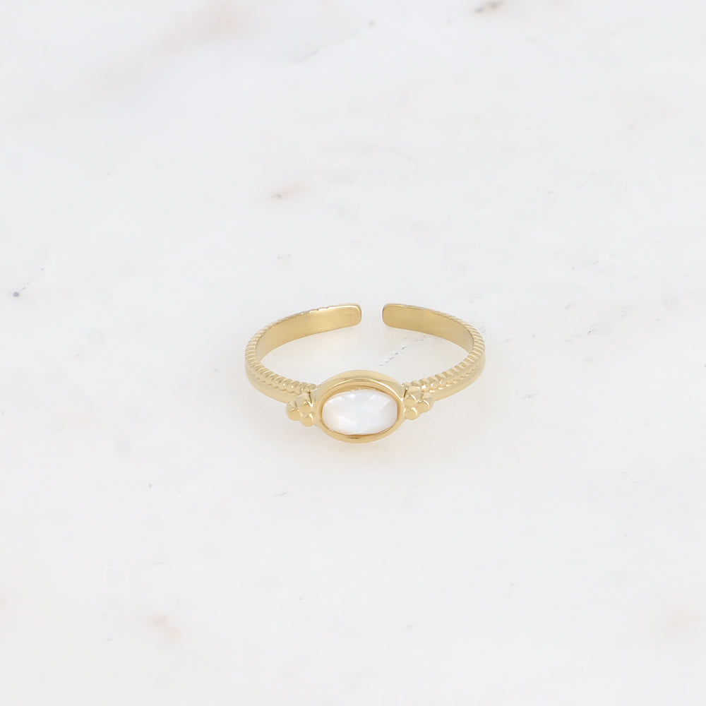 Bague - pierre naturelle nacre ovale et 3 grains