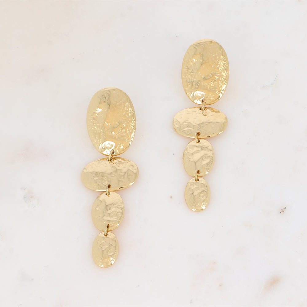 B.O. à puce avec quatre pièces martelées et reliefées 2,3 x 7,8 cm