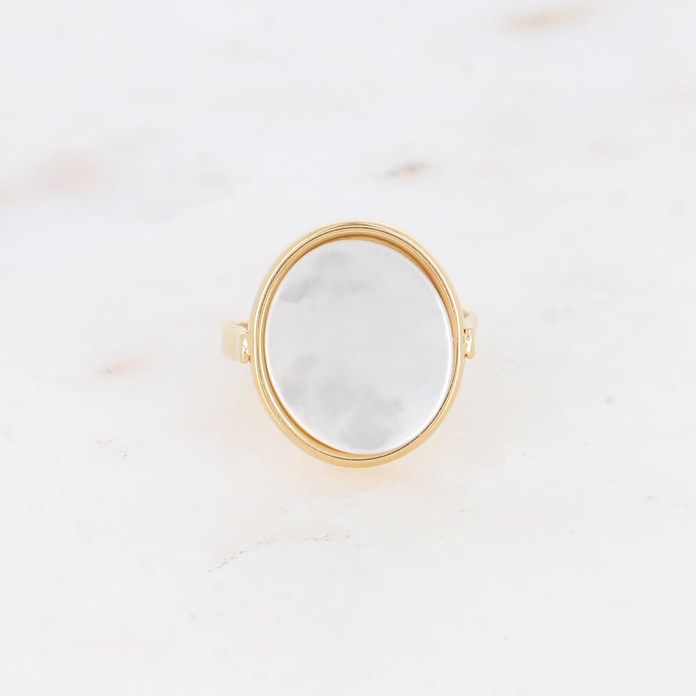 Bague ovale avec pierre naturelle - Nacre