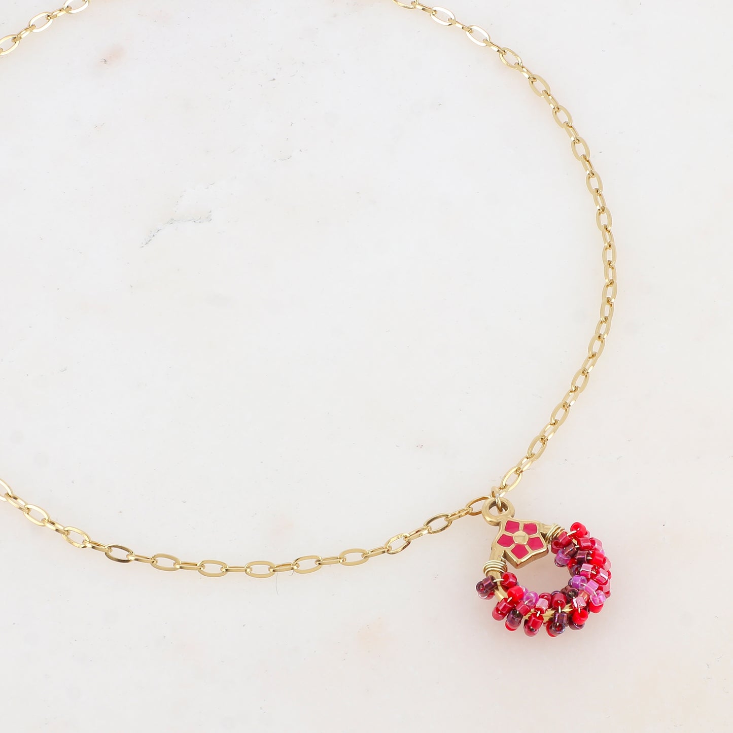 Collier avec avec anneau, perles, étoile et émail (40+5CM)