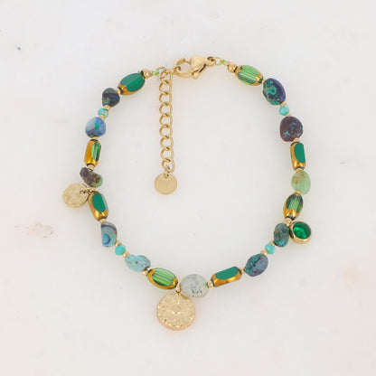 Bracelet avec pierre naturelle, perles émaillées, pastilles martelées, fleur et zirconium