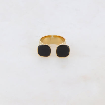 Bague avec effet griffé, deux perles en pierre naturelle carrée - Onyx