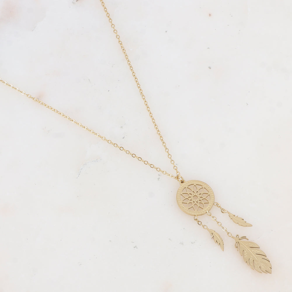 Collier avec pièce ronde ajourée de façon rosace et 3 pampilles plumes (40+5CM)