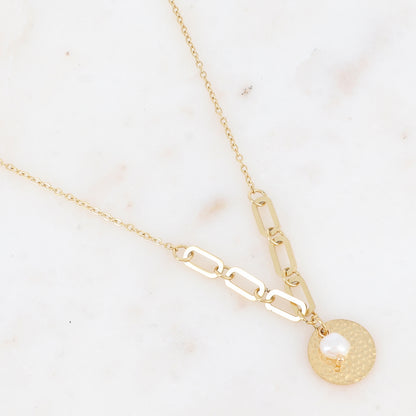Collier avec anneaux rectangulaires arrondis, pastille martelée et perle d'eau douce (45+5CM)
