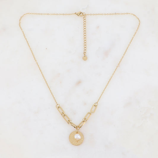Collier avec anneaux rectangulaires arrondis, pastille martelée et perle d'eau douce (45+5CM)