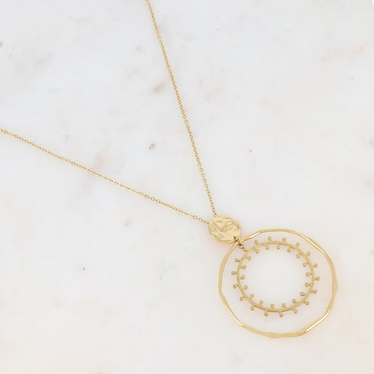 Sautoir avec pièce ronde et deux anneaux texturés (80+10CM)