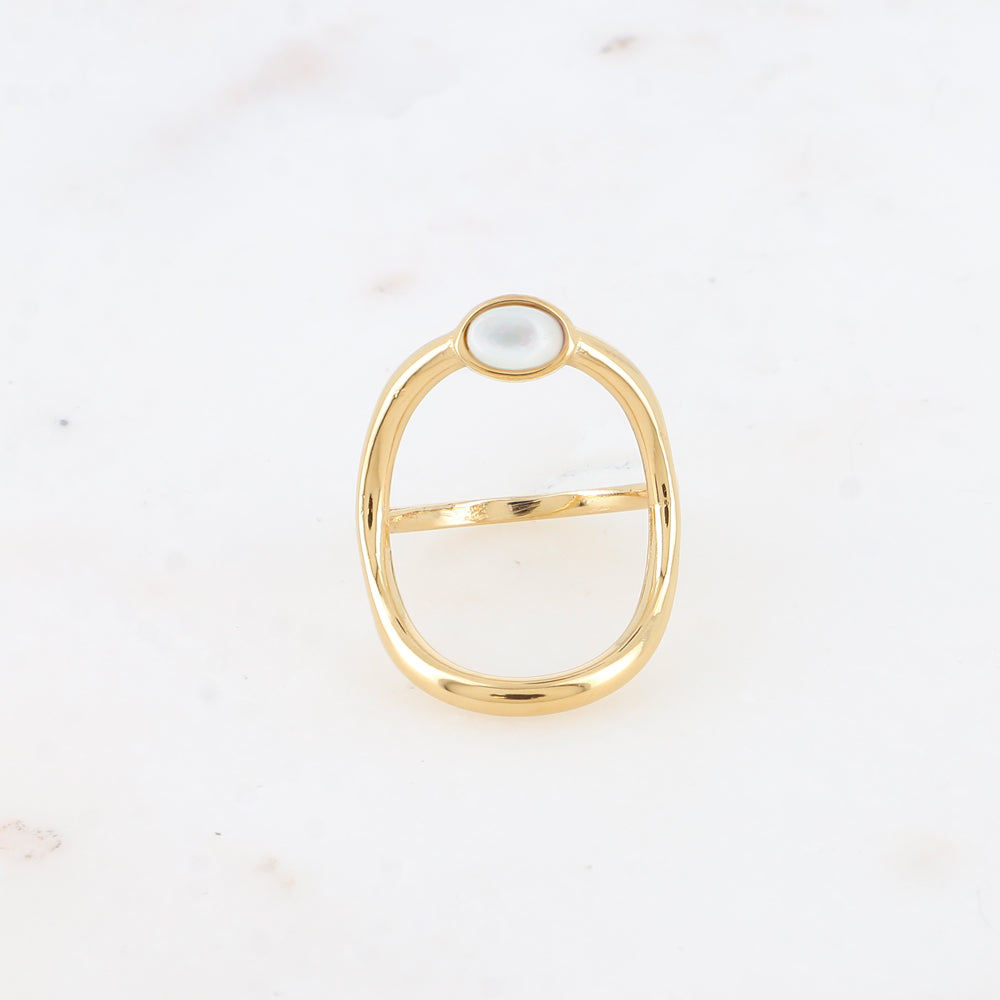 Bague - grand ovale ajouré et pierre naturelle ovale nacre