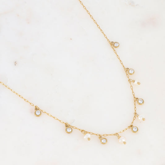 Collier avec perles d'eau douce et oxydes de zirconium (38+5CM)