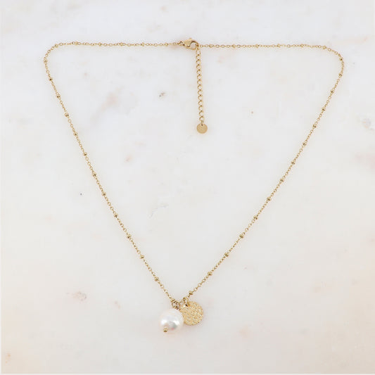 Collier avec perle d'eau douce et pastille martelée (45+5CM)