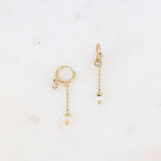 Créoles avec chaîne, perle d'eau douce et oxyde de zirconium