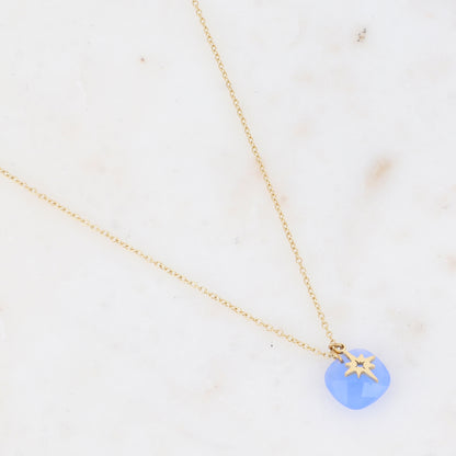 Collier avec perle en pâtes de verre carrée et étoile du Nord  40+5 cm