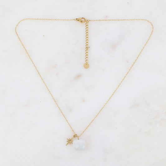 Collier avec perle en pâtes de verre carrée et étoile du Nord  40+5 cm