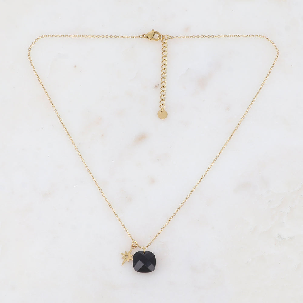 Collier avec perle en pâtes de verre carrée et étoile du Nord  40+5 cm