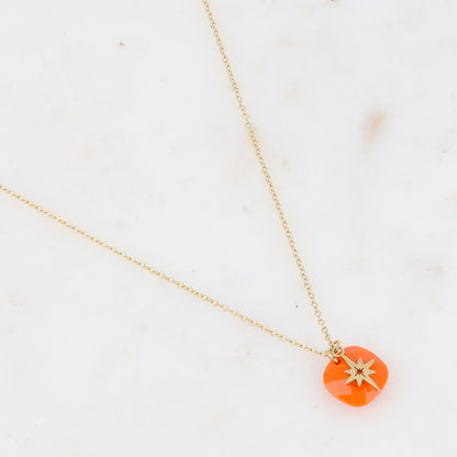 Collier avec perle en pâtes de verre carrée et étoile du Nord  40+5 cm