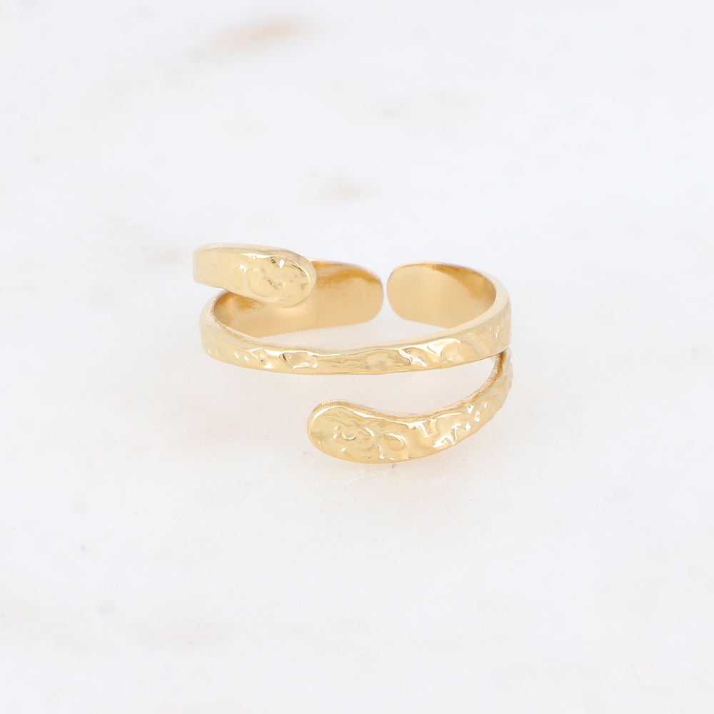 Bague martelée et texturée