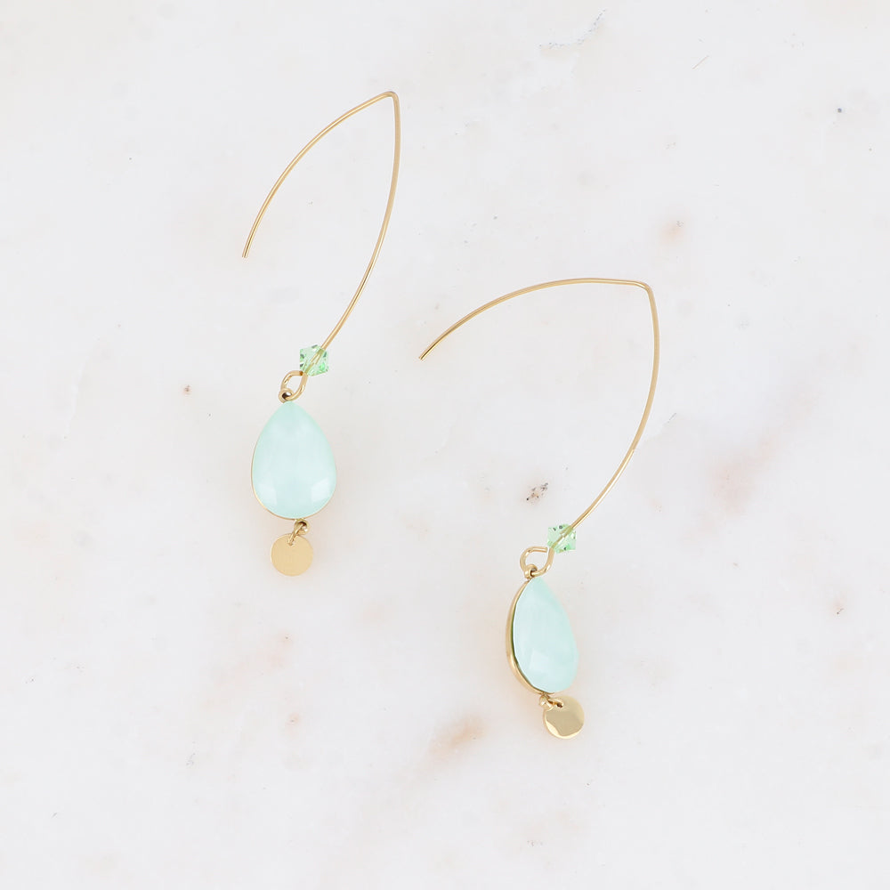 Boucles pendantes - long crochet orné de cristaux de Swarovski® goutte 10x14mm et toupie - Powder green - Dimensions du cristal : 10 x 14 mm - Longueur boucle d’oreille : 40 mm