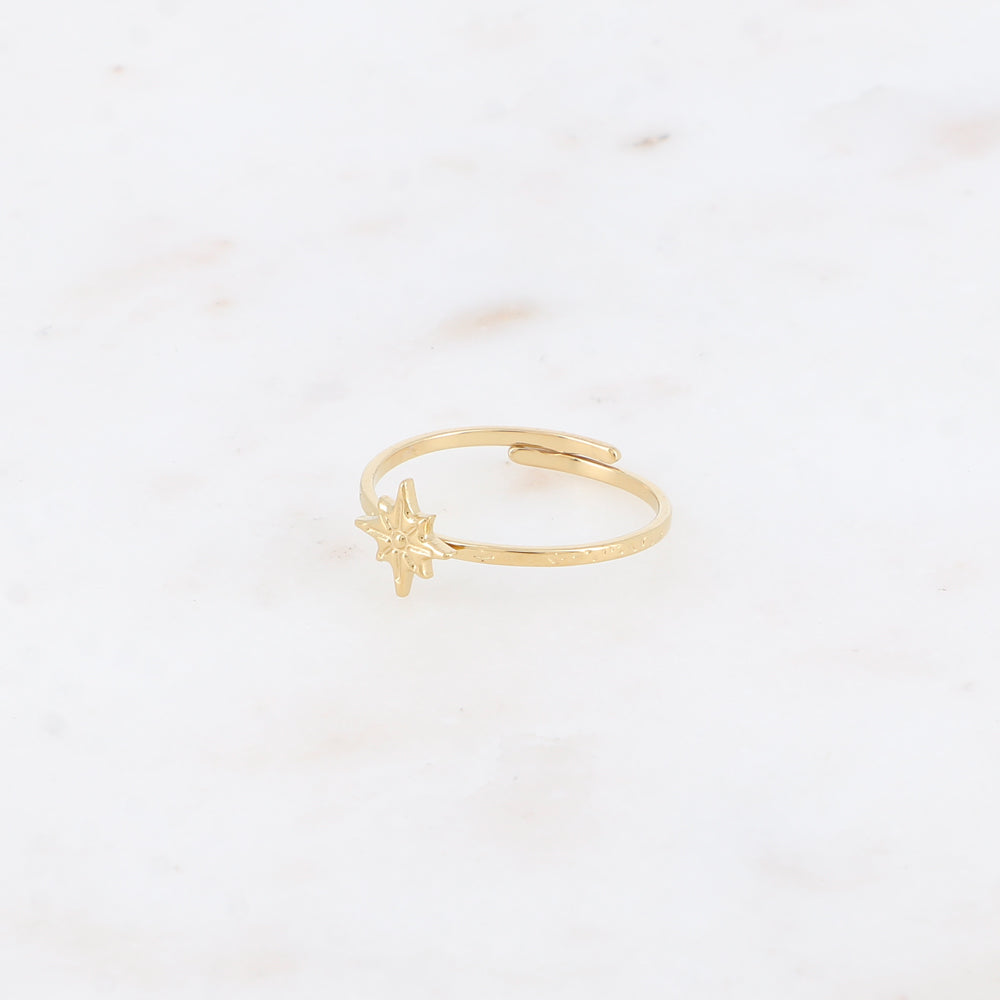 Bague fine - anneau martelé et étoile du Nord texturée