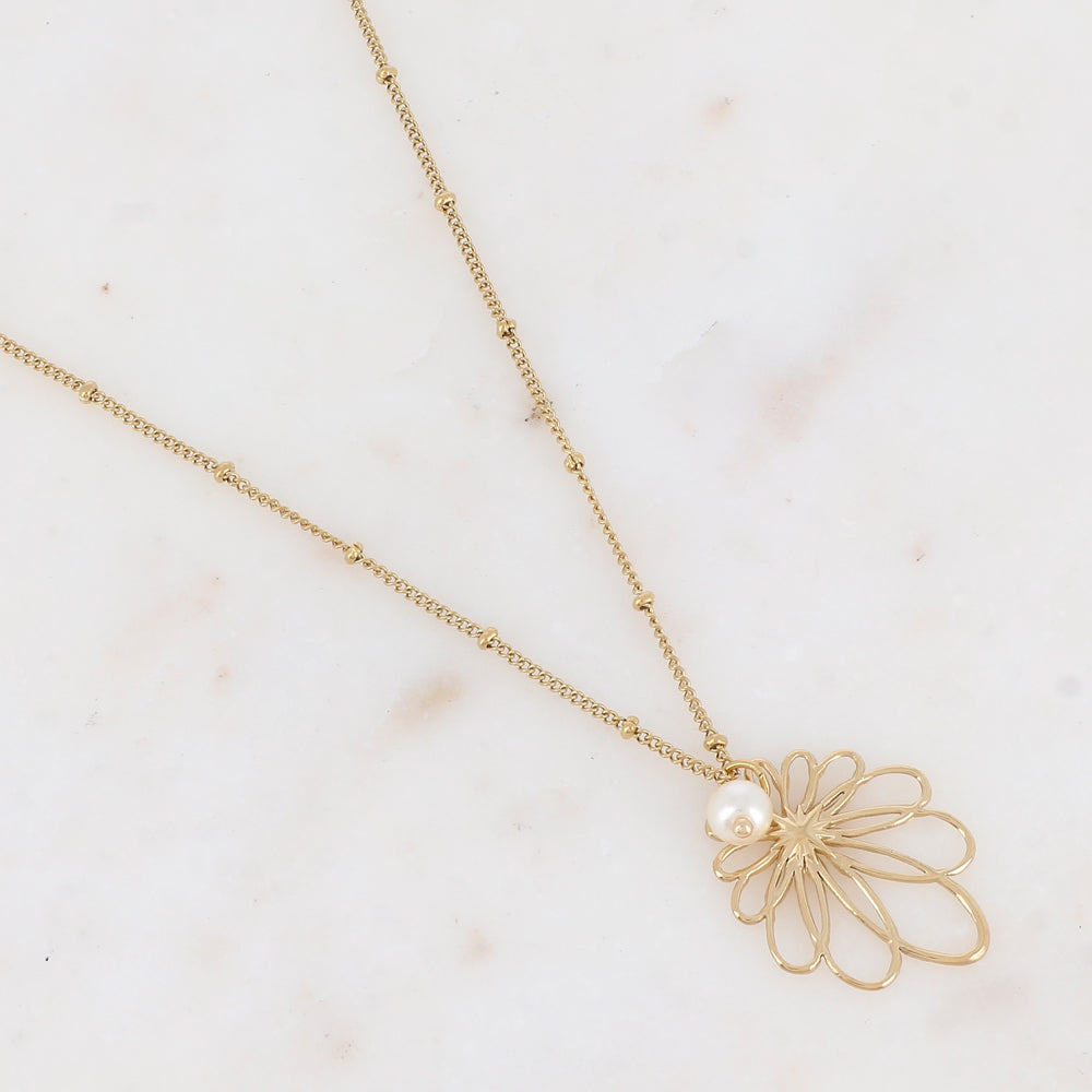 Collier avec pendentif ajouré, motif étoile et perle d'eau douce (45+5CM)