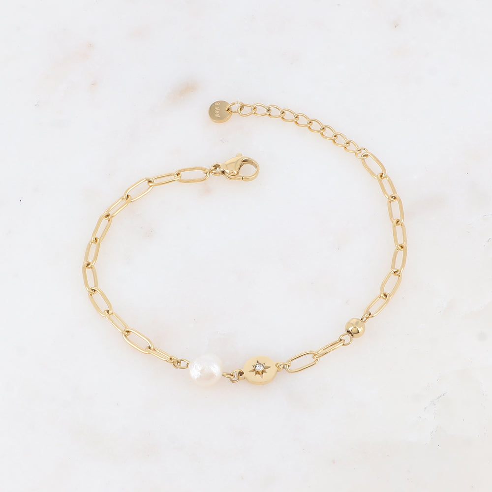 Bracelet en maille avec perle d'eau douce, strass, étoile et petite boule