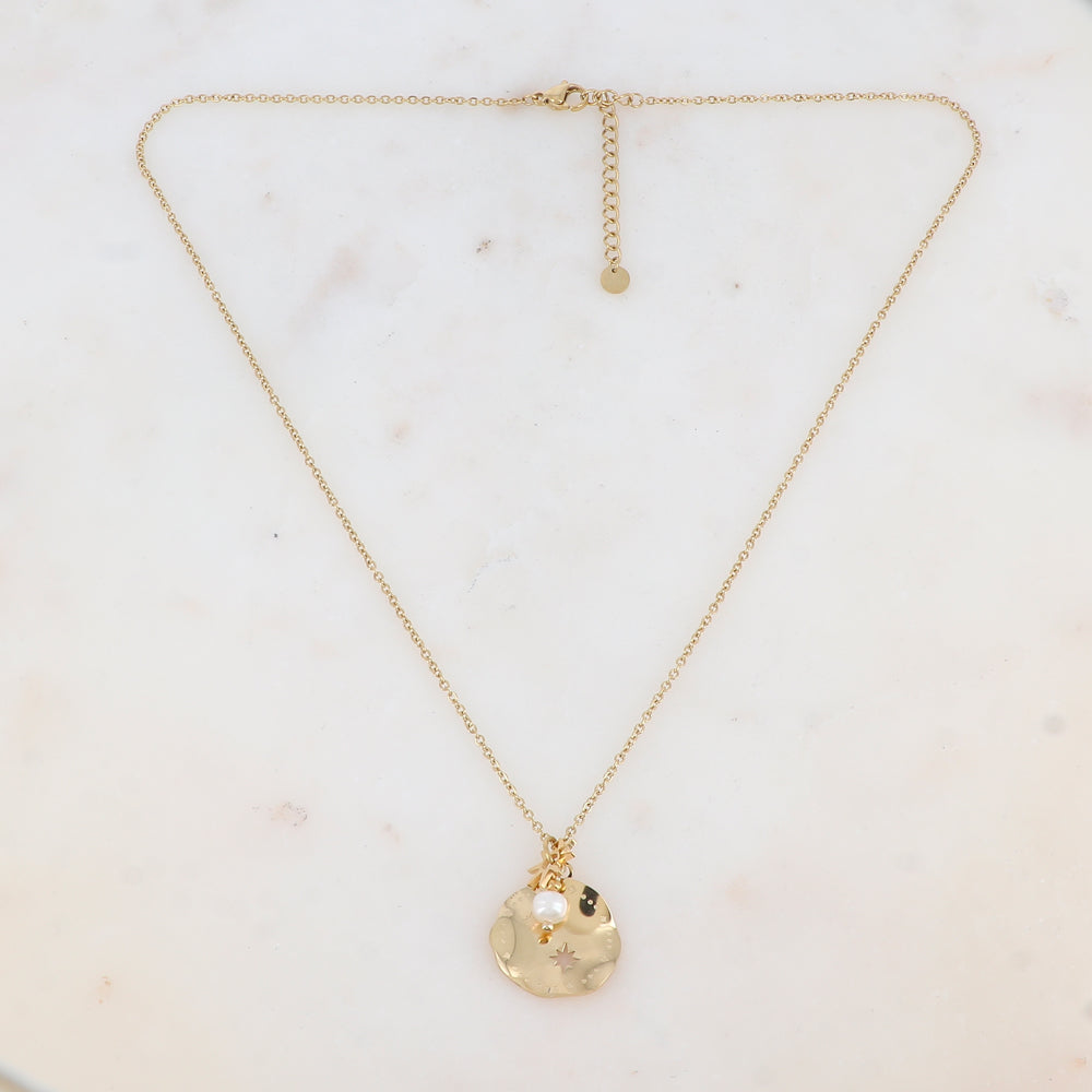 Collier avec pampille ondulée et ajourée de façon étoile, perle d'eau douce et soleil (45+5CM)