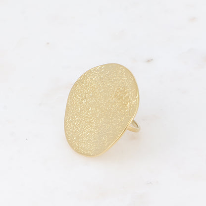 Bague - grande pièce ronde texturée