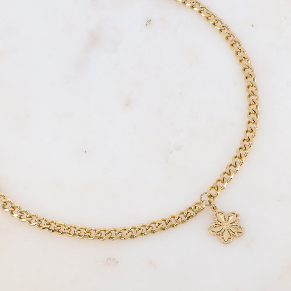 Collier en maille gourmette avec pampille fleur ajourée (37+7CM)