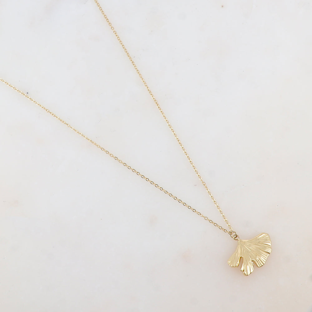 Collier avec pendentif en feuille de ginkgo (39+5CM)
