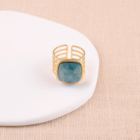 Bague large - 5 rangs martelés et pierre naturelle carrée apatite