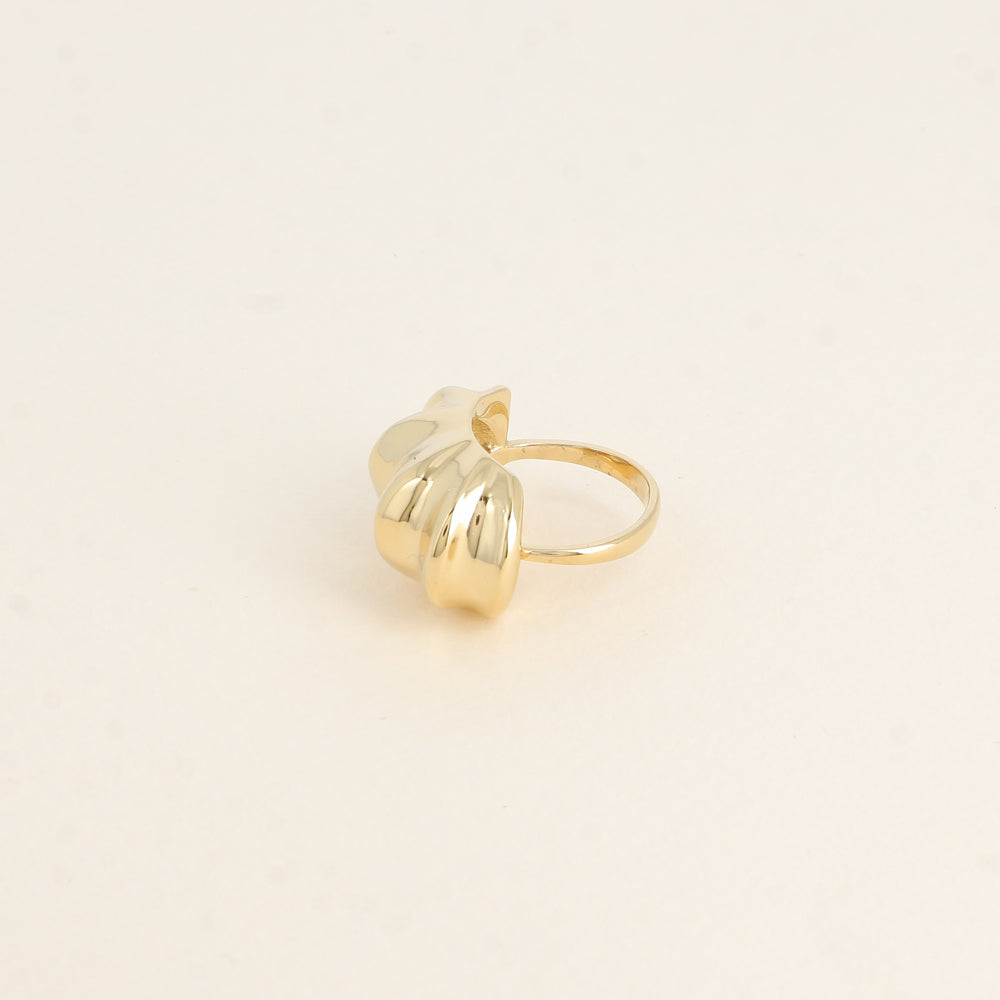 Bague - pièce en forme de coquillage