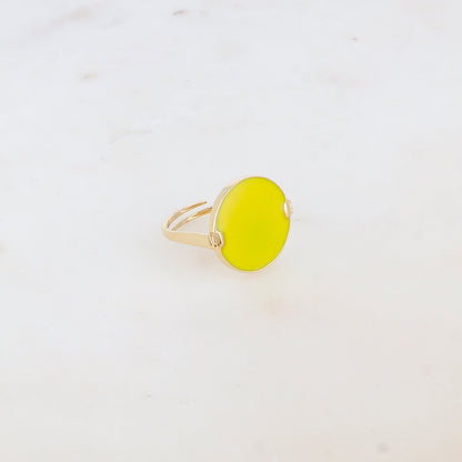 Bague fine avec l'émail - Jaune