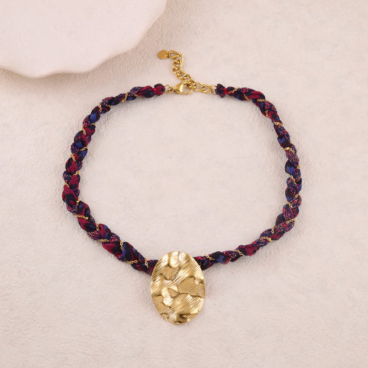 Collier en tissu avec chaîne et pièces ovale ondulée texturée (40+5CM)