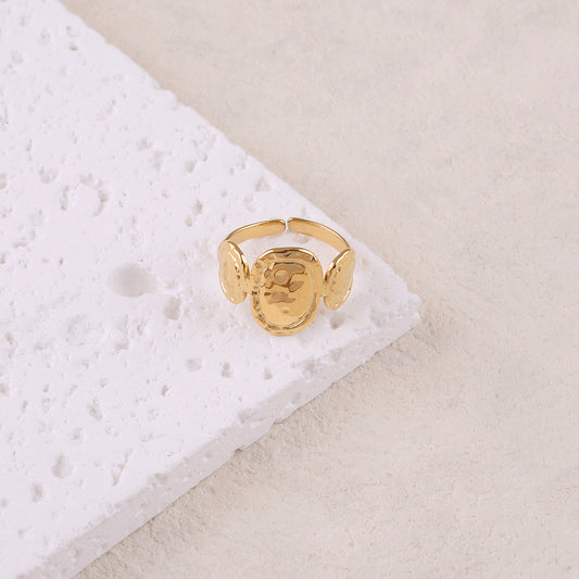 Bague avec 3 pièces ovales martelées