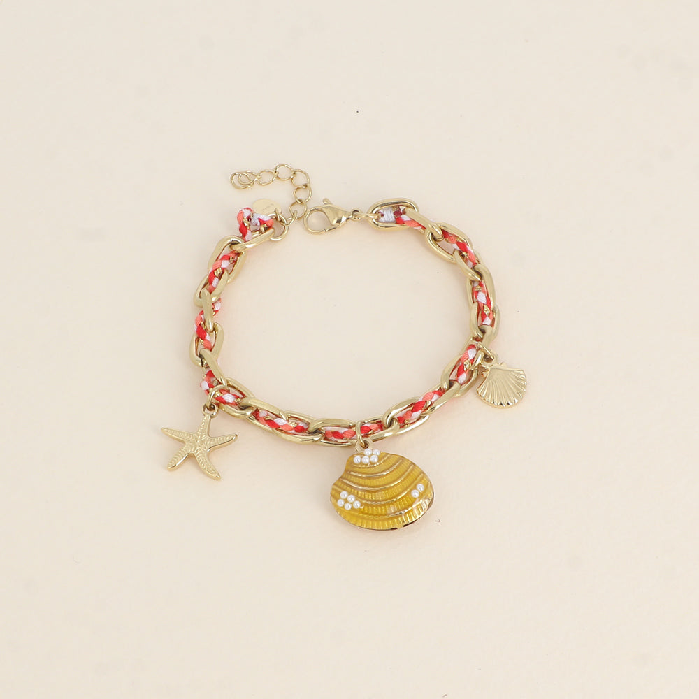 Bracelet - chaîne et cordon tressé, 3 pampilles (étoile de mer, coquillage émaillé et coquillage) 16,5+3 cm